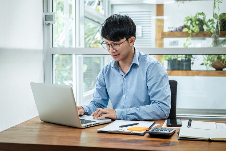 Преподаватель 3